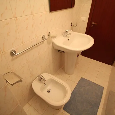 Oriente Villa